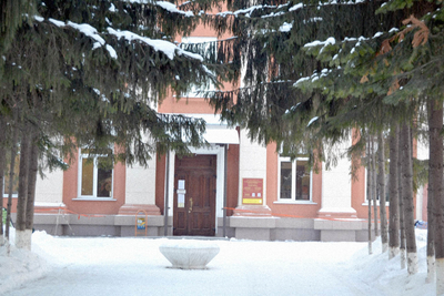 Центральный вход
